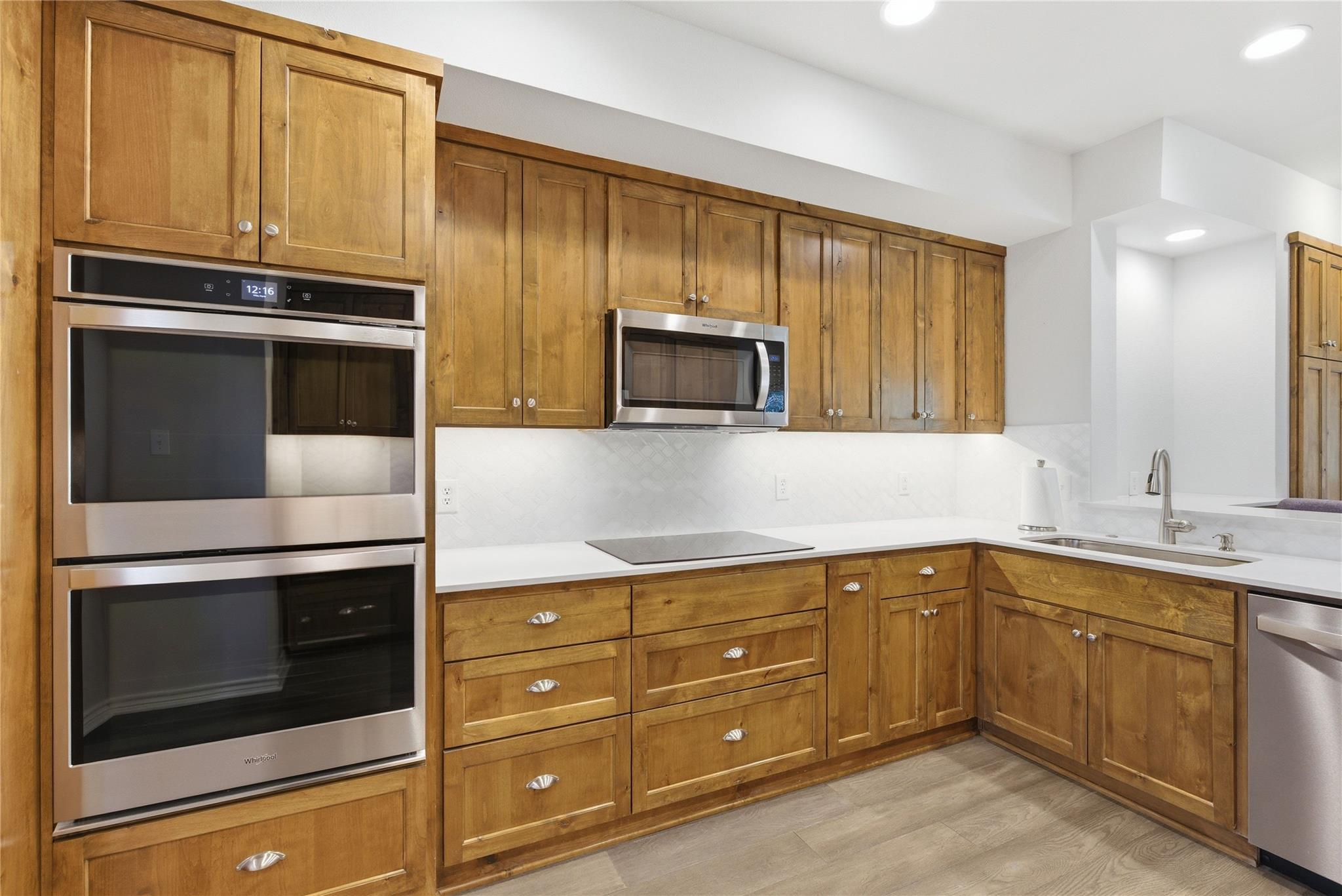 1204 ORLANDO RD — photo 4