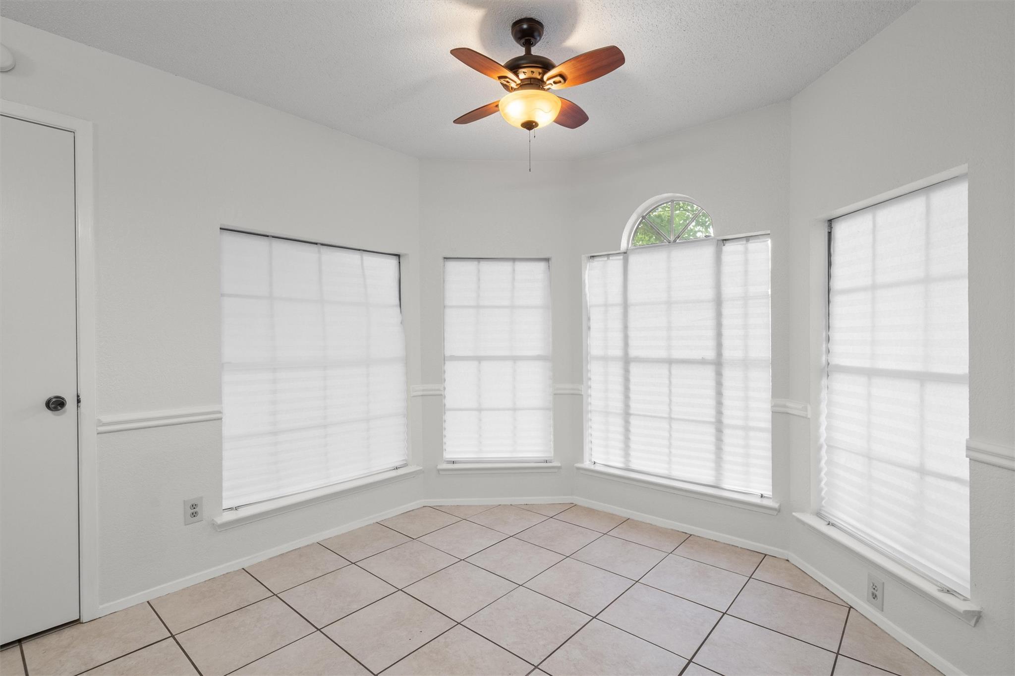 16811 Village Oak LOOP — photo 5