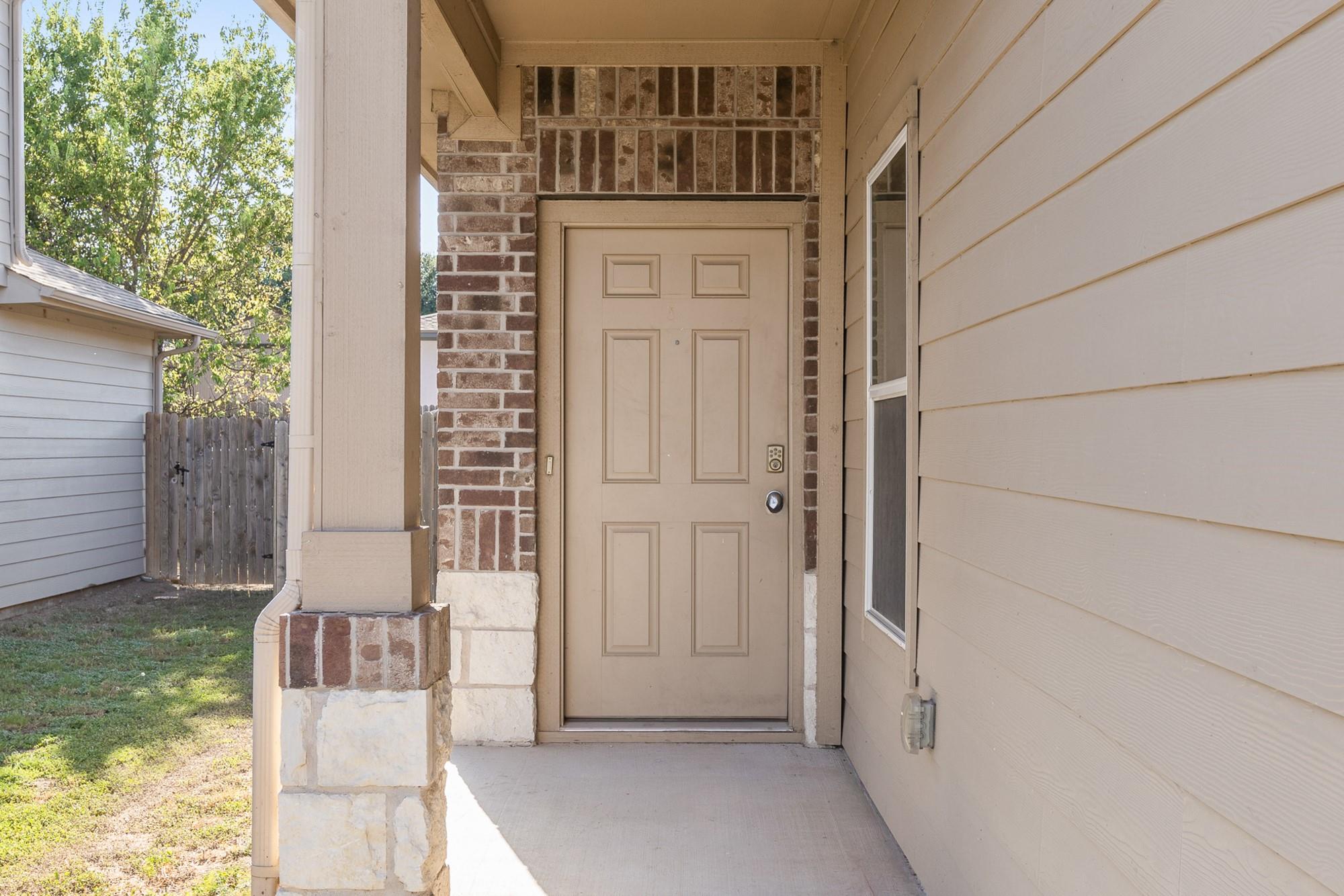365 Cibolo Creek DR — photo 4