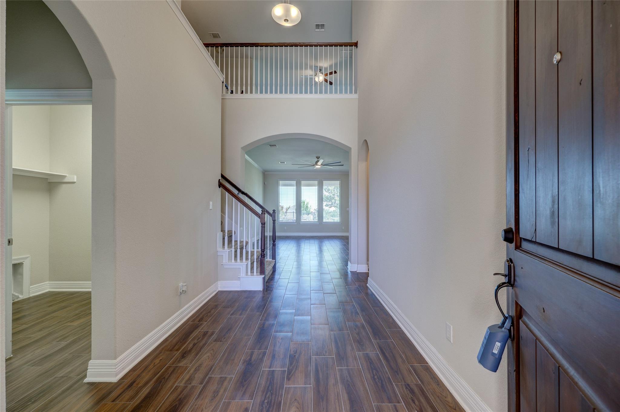 409 Betony LOOP — photo 4