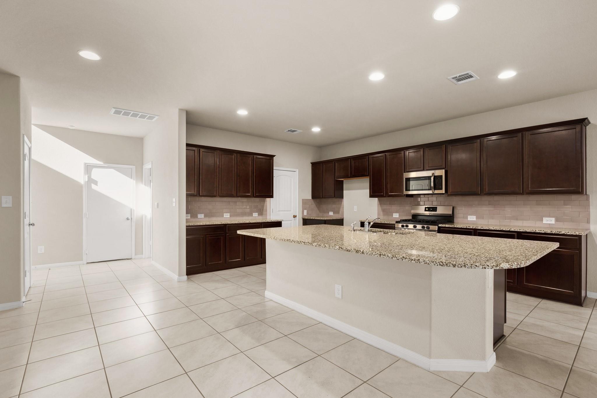 1120 La Conterra BLVD — photo 4