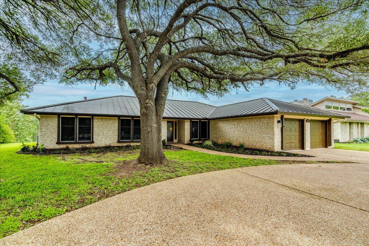 11146 Pinehurst DR — photo 5
