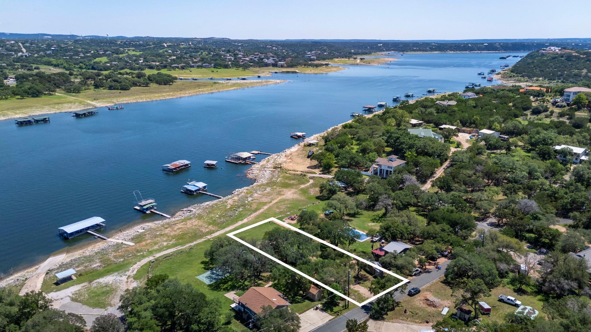 20808 Lakeshore DR — photo 3