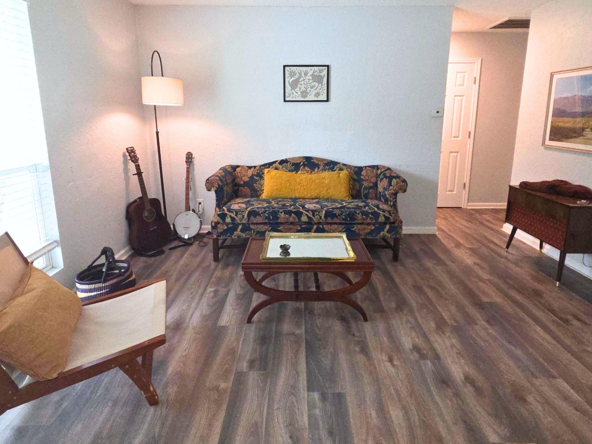 4407 Dovewood DR — photo 4