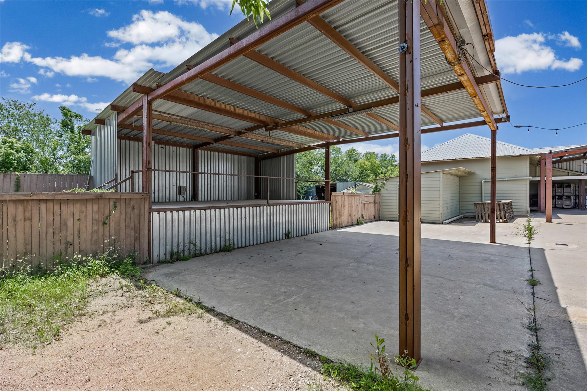 6950 Us Highway 183 — photo 3