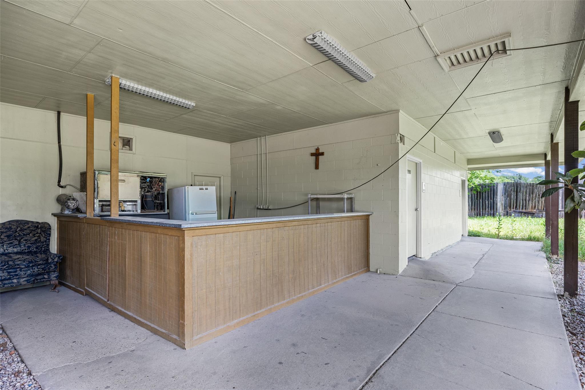 6950 Us Highway 183 — photo 5