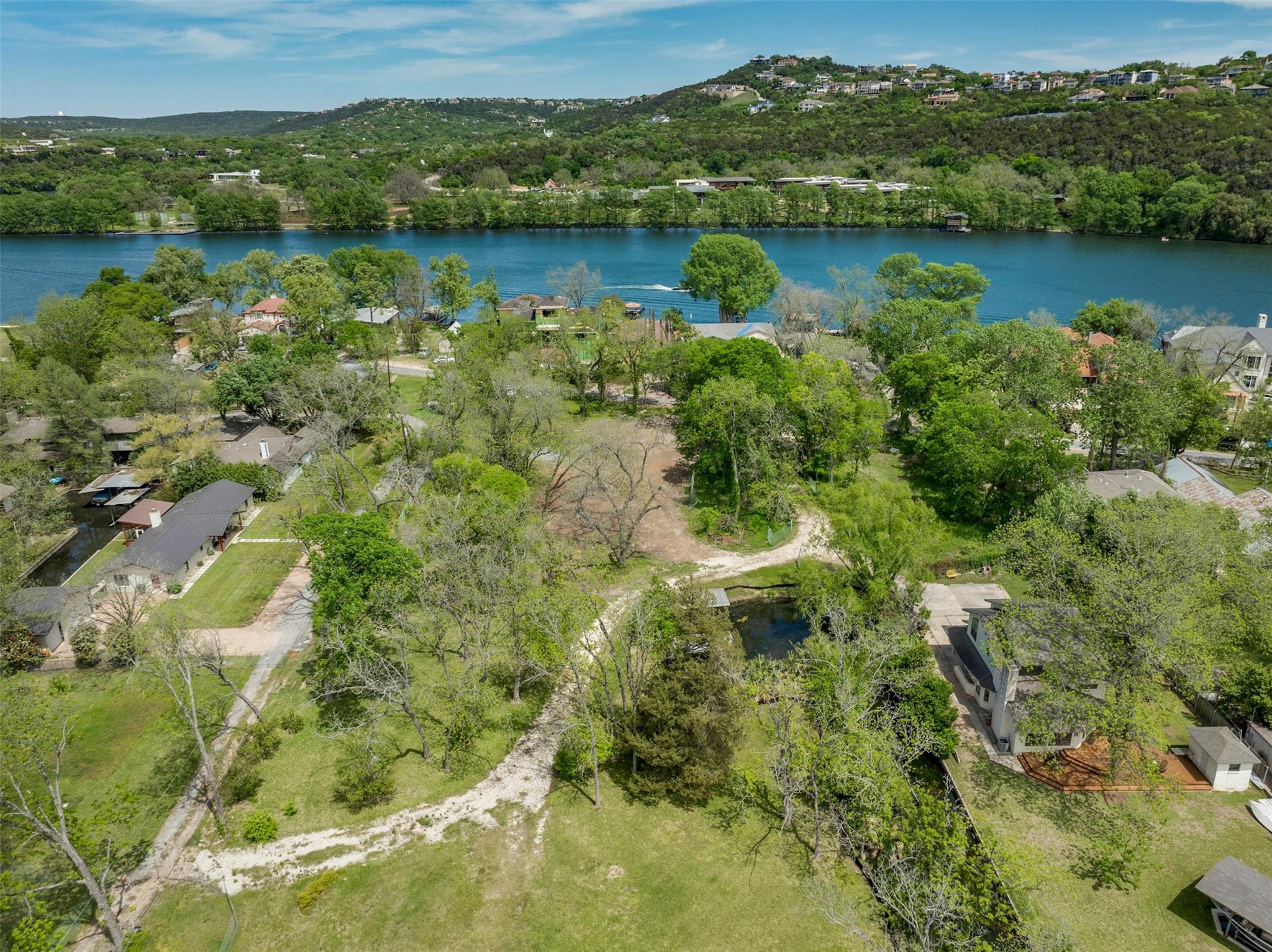 1717 Channel RD — photo 4