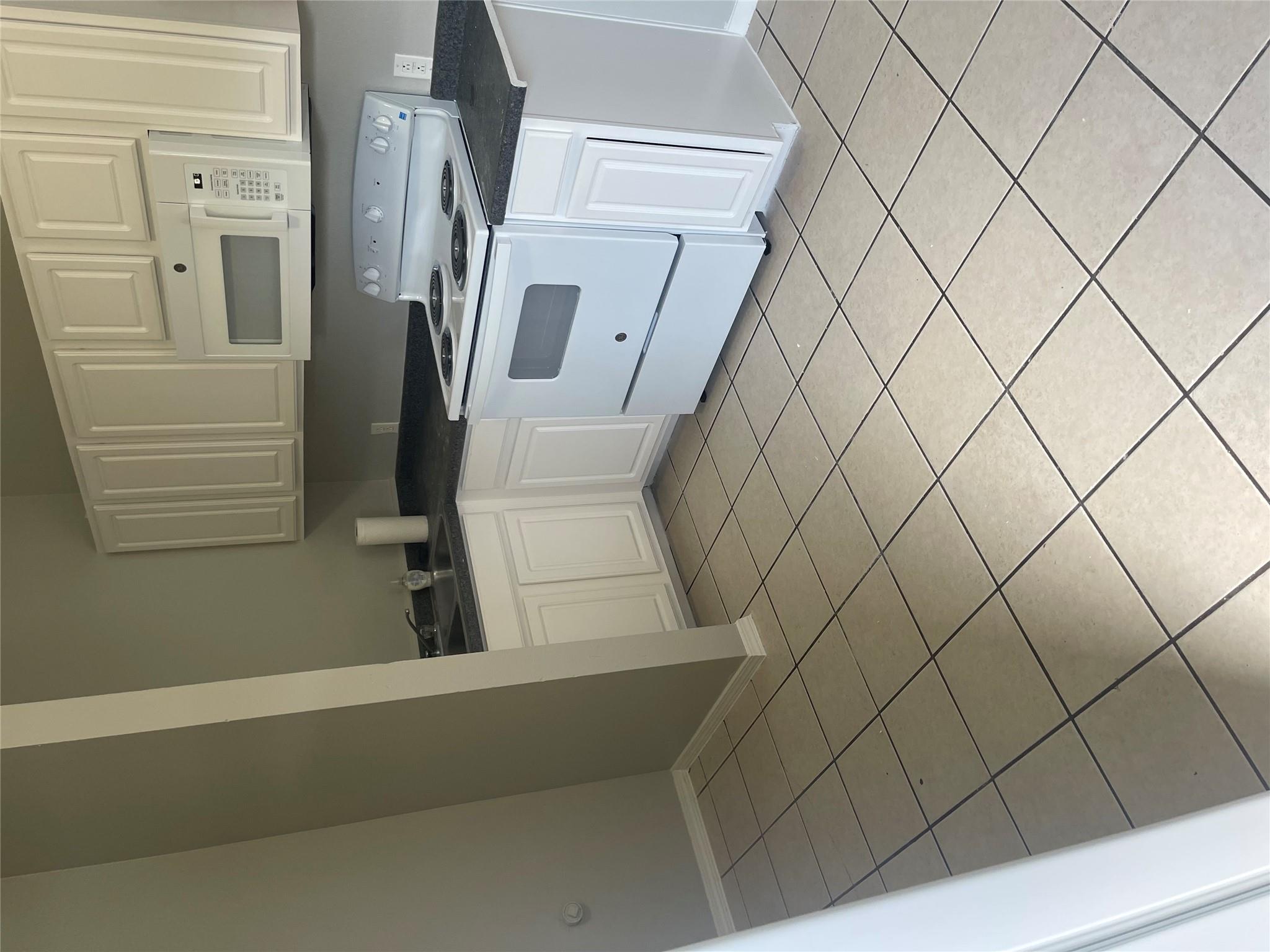5309 Woodland Oaks CT #A — photo 3