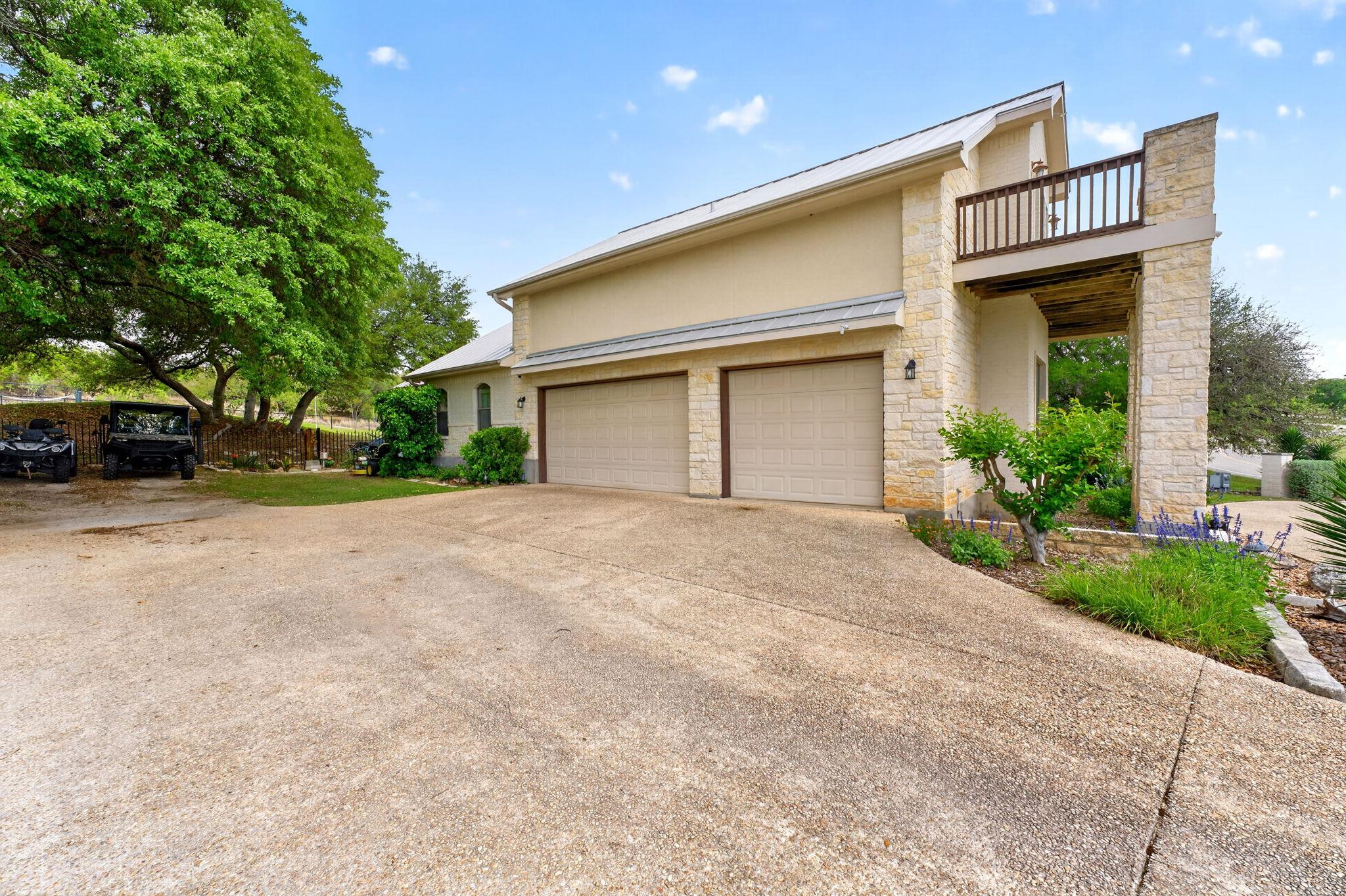 123 GROSBEAK DR — photo 4