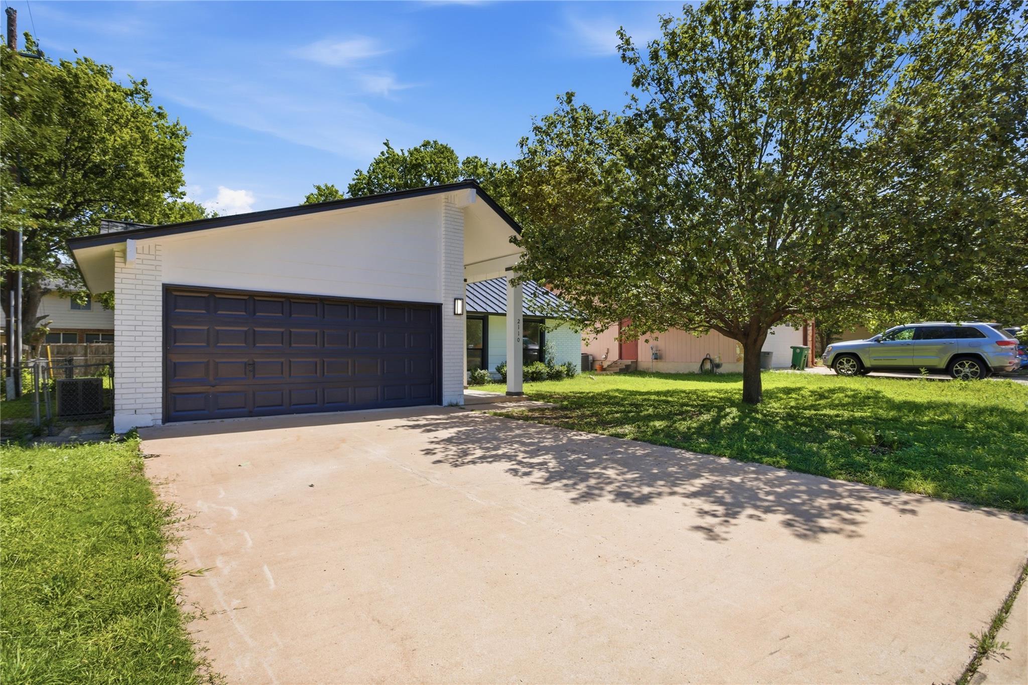 2110 Magazine ST — photo 4