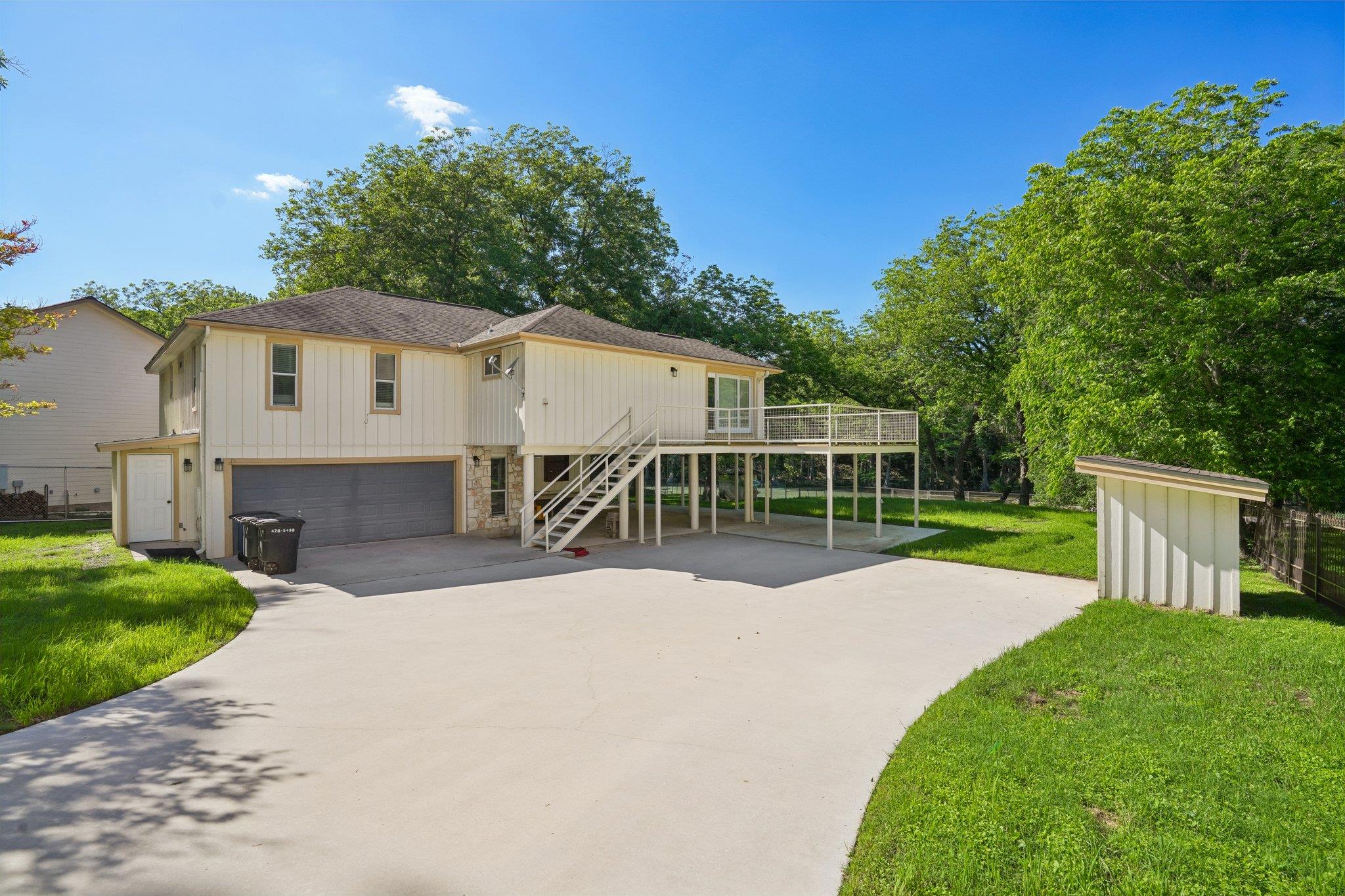 716 River Cliff DR — photo 4