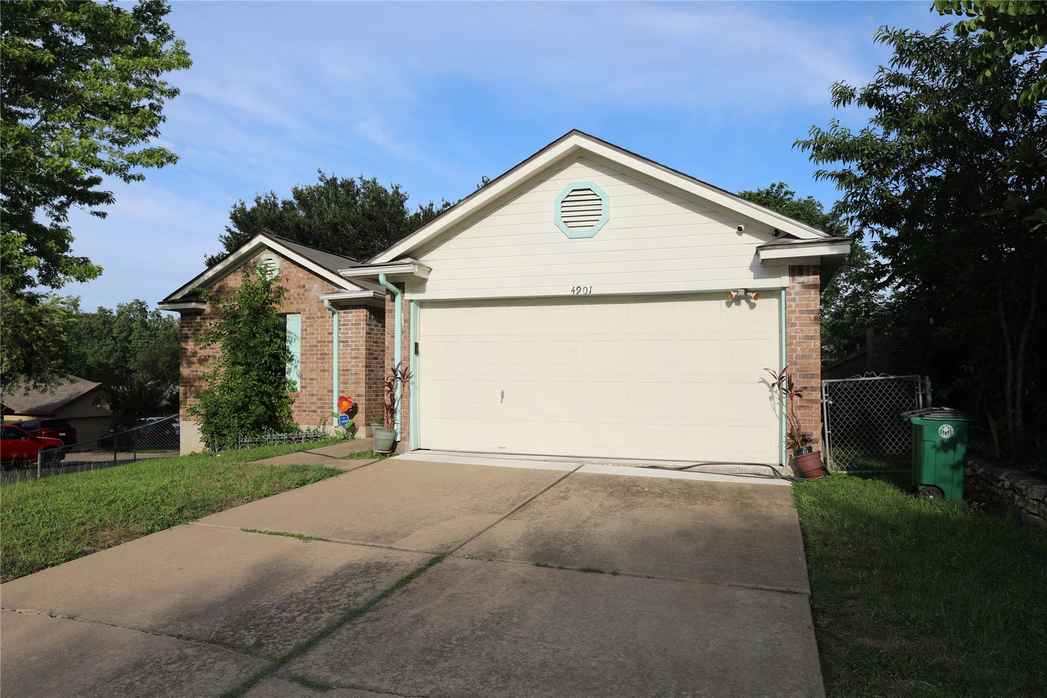 4901 Birch Creek RD — photo 4