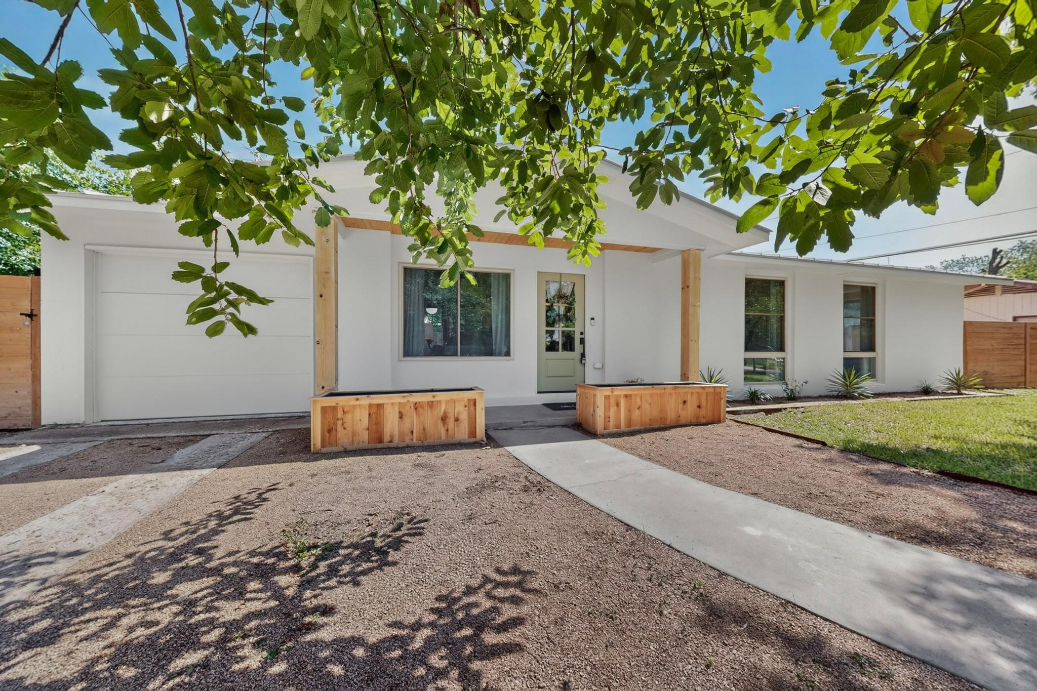 1308 BROADMOOR DR — photo 5