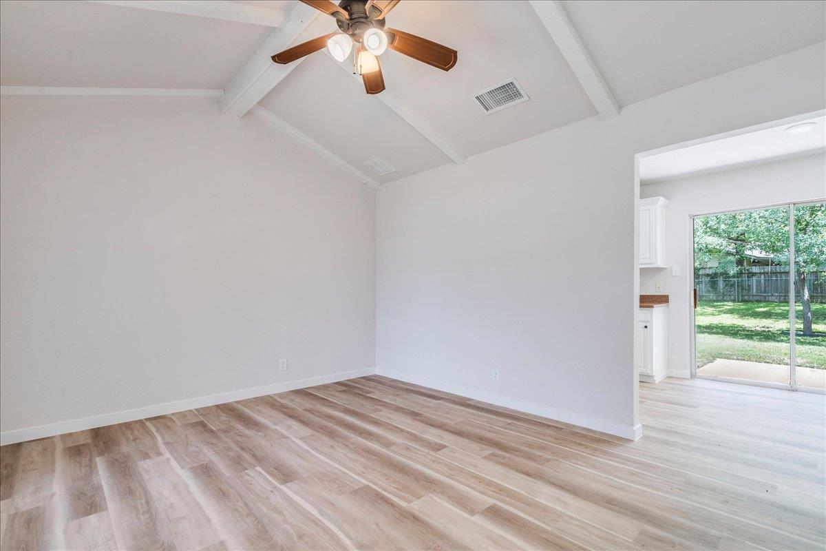 200 Pheasant DR — photo 4