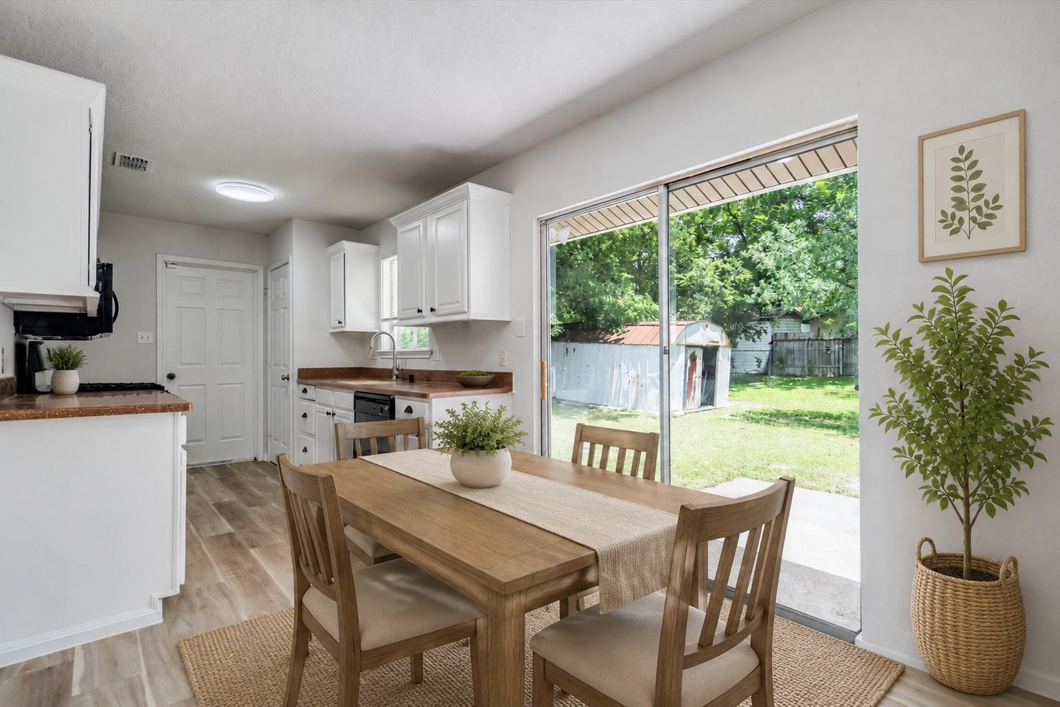 200 Pheasant DR — photo 3