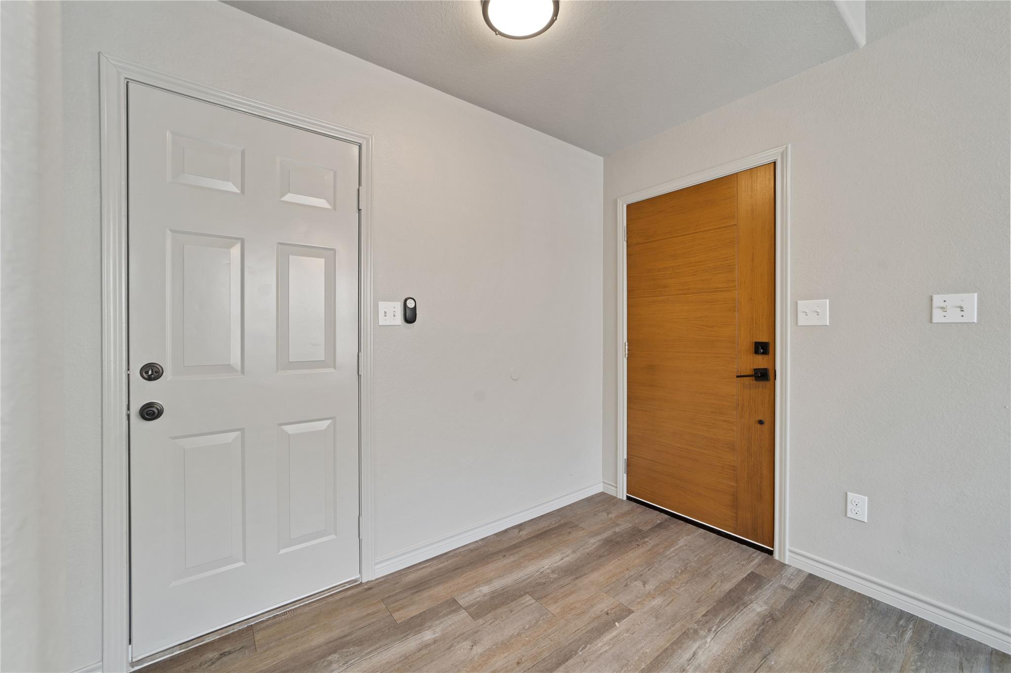 1405 Girard Ave — photo 5