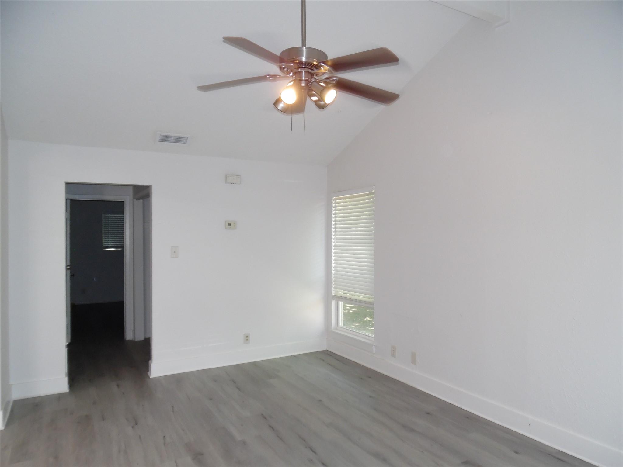 7400 Dixie DR #B — photo 4