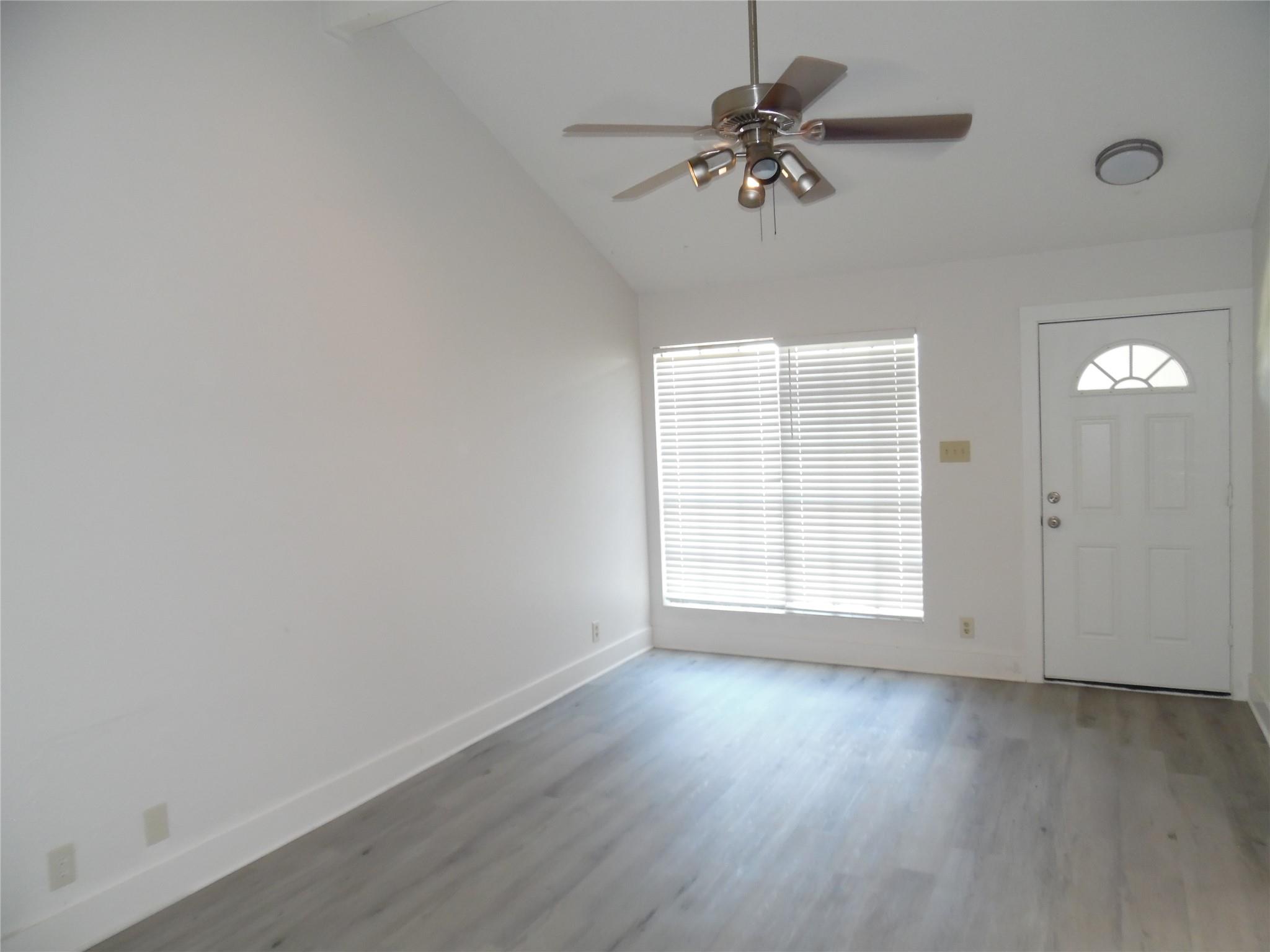 7400 Dixie DR #B — photo 5