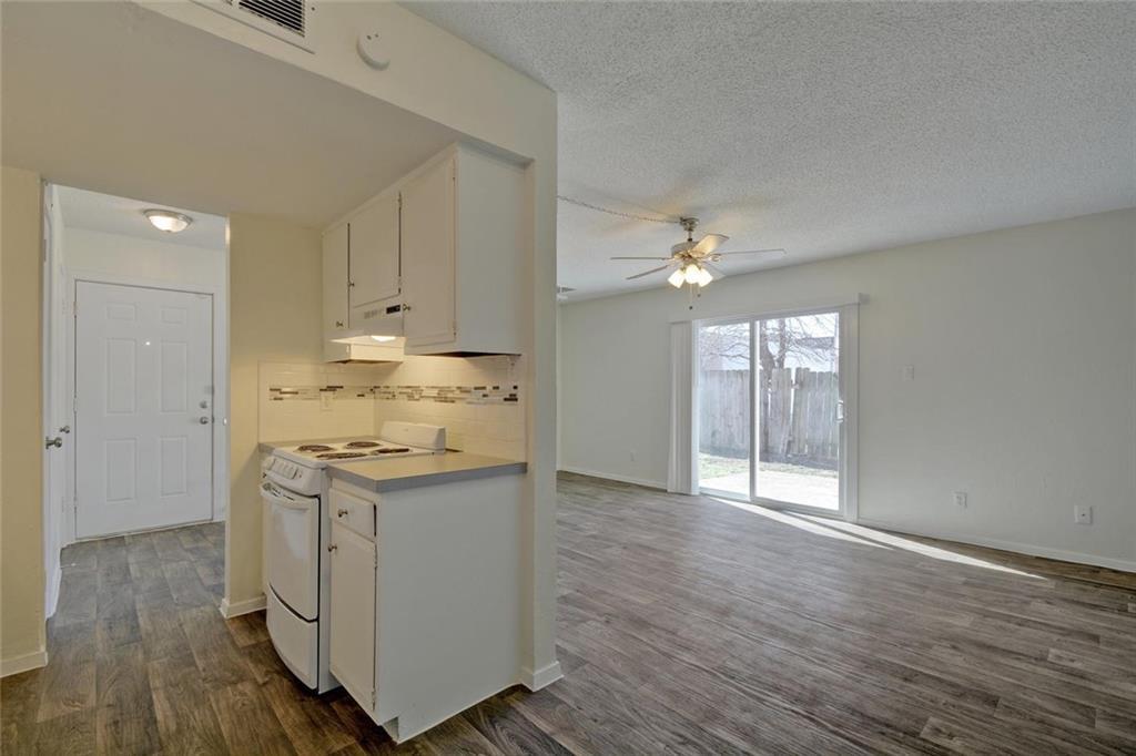 1825 Wooten Park DR #101 — photo 4