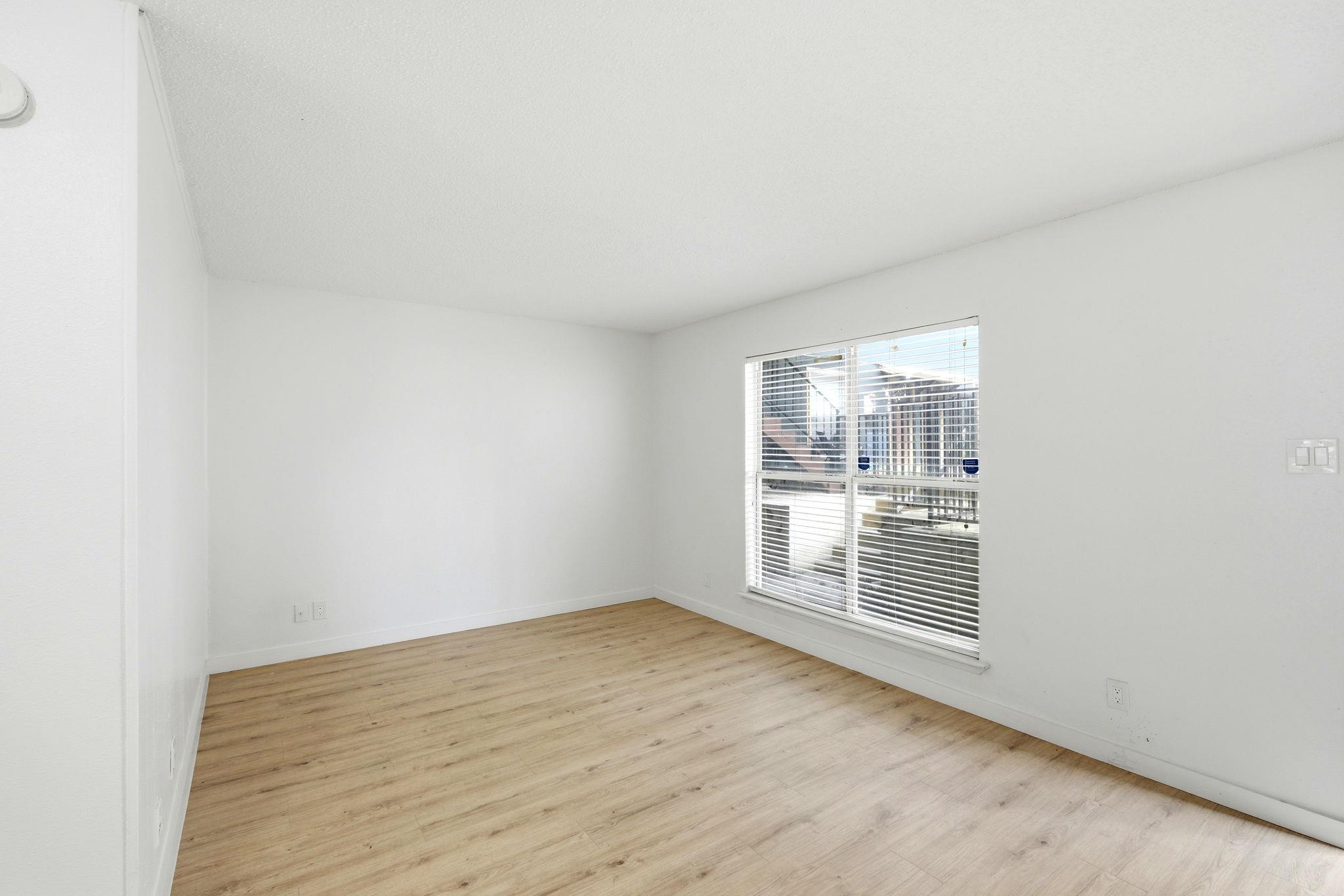 2319 Greenfield PKWY #108 — photo 5