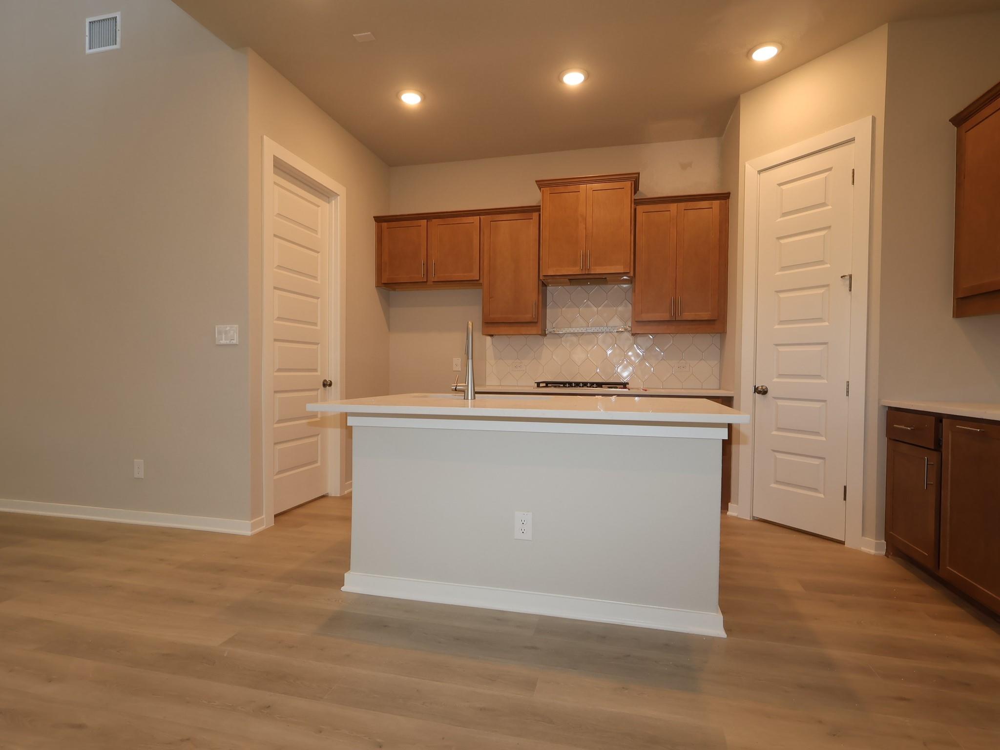 148 Norway Spruce ST — photo 5