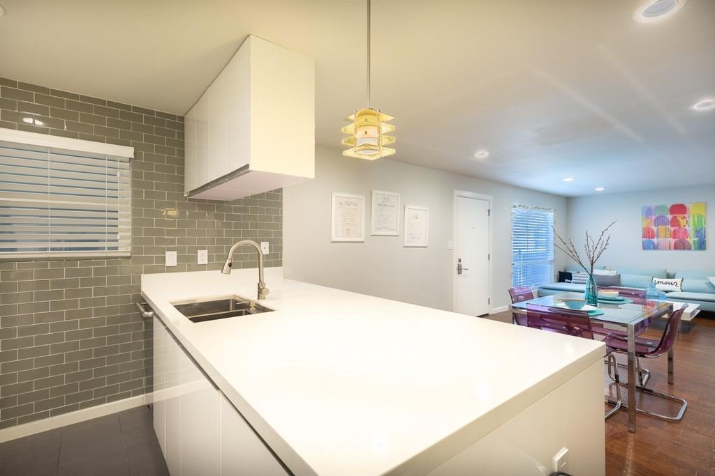 3110 Red River ST #C-402 — photo 3