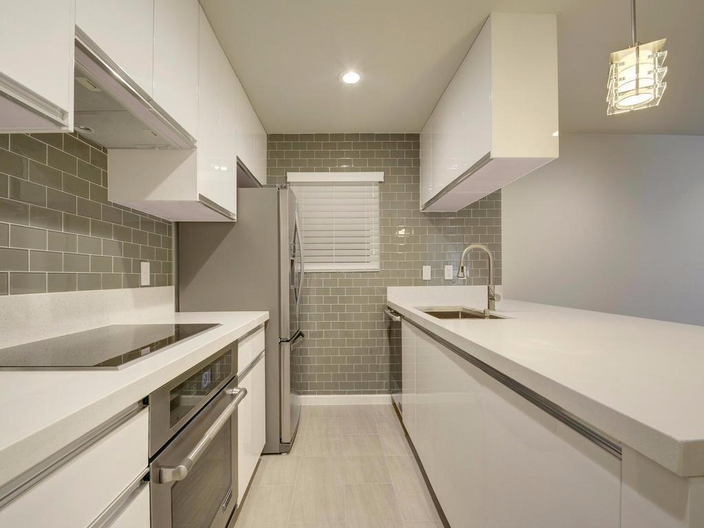 3110 Red River ST #C-402 — photo 4