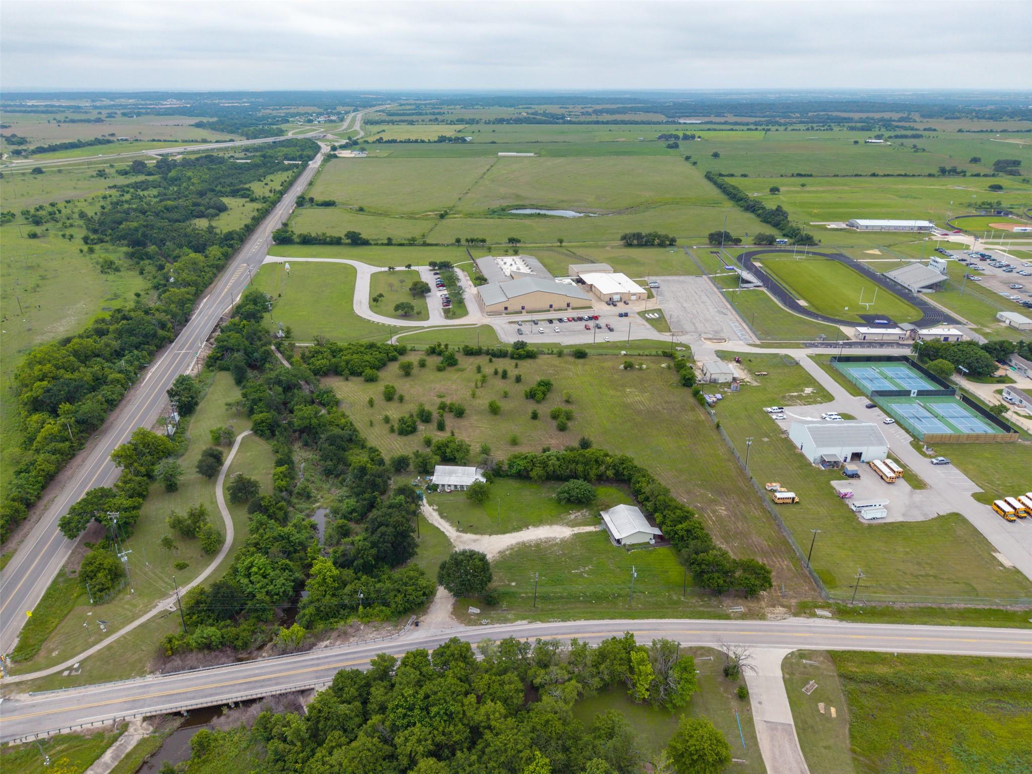 101 Fm 970 RD — photo 3