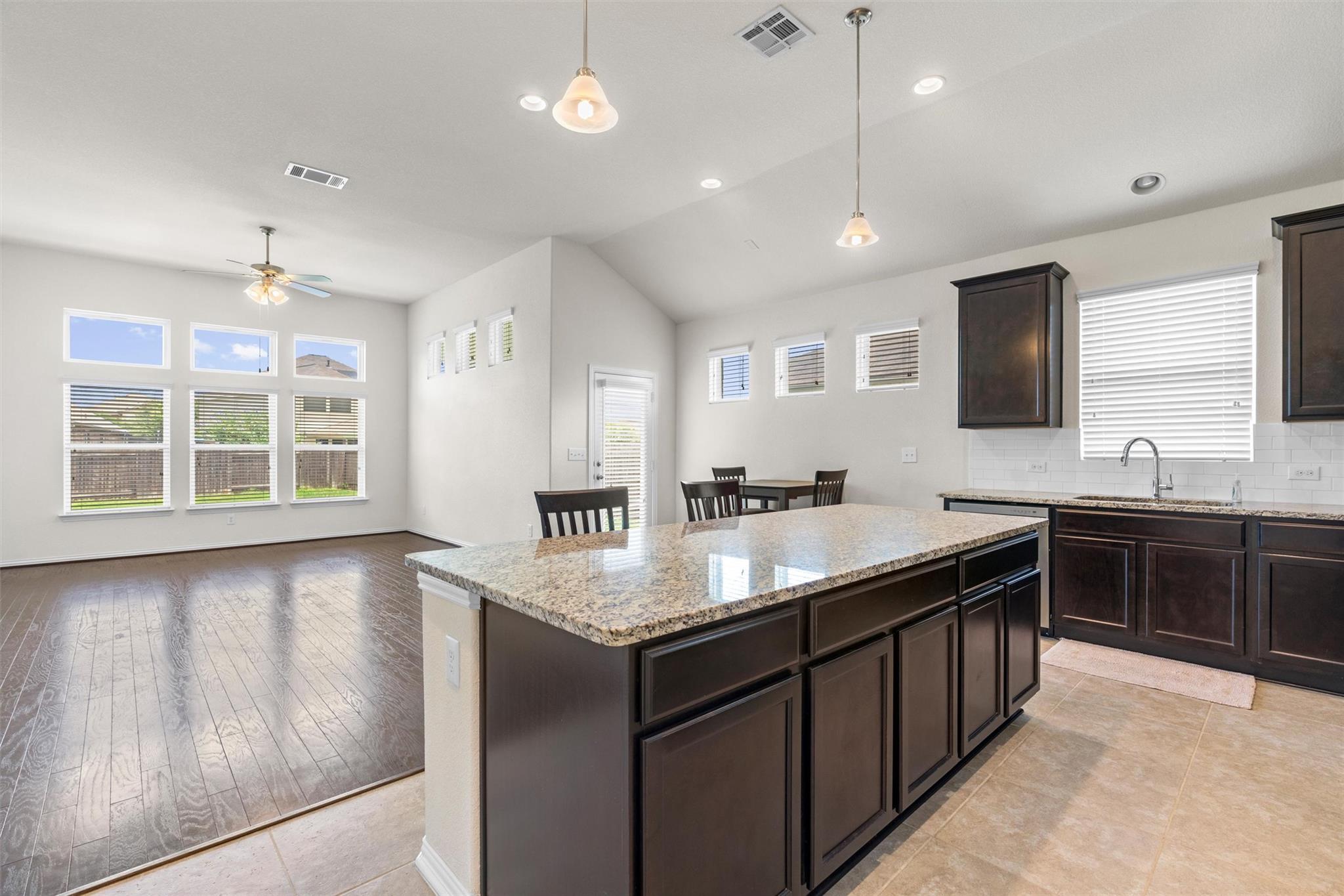 166 Joseph DR — photo 4
