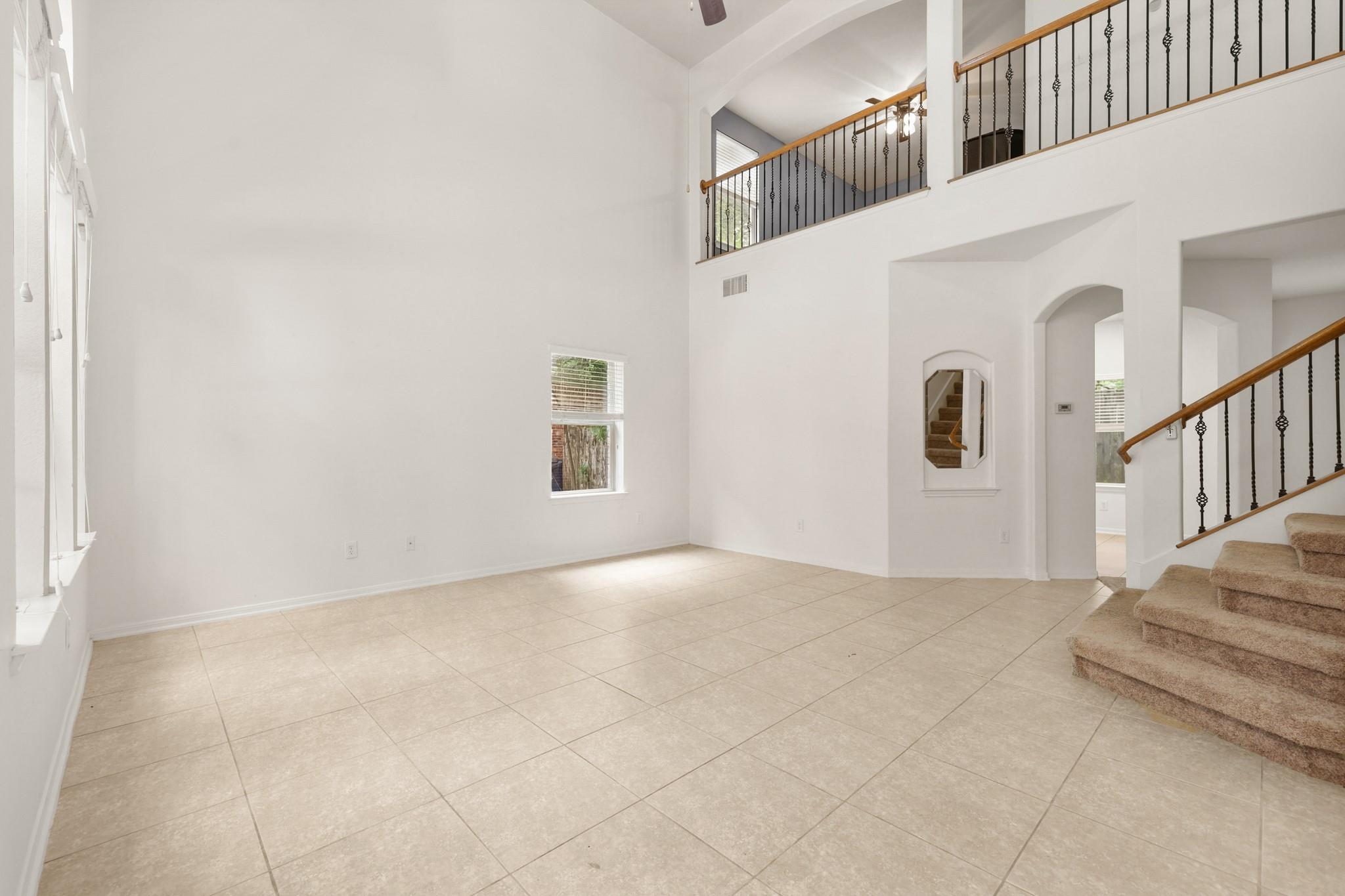 813 Kevin Taylor DR — photo 3
