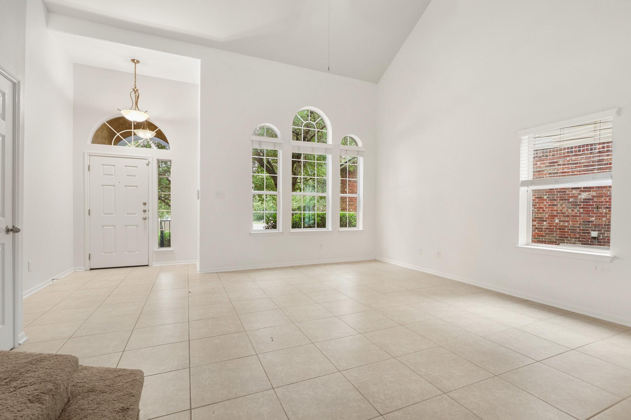 813 Kevin Taylor DR — photo 5