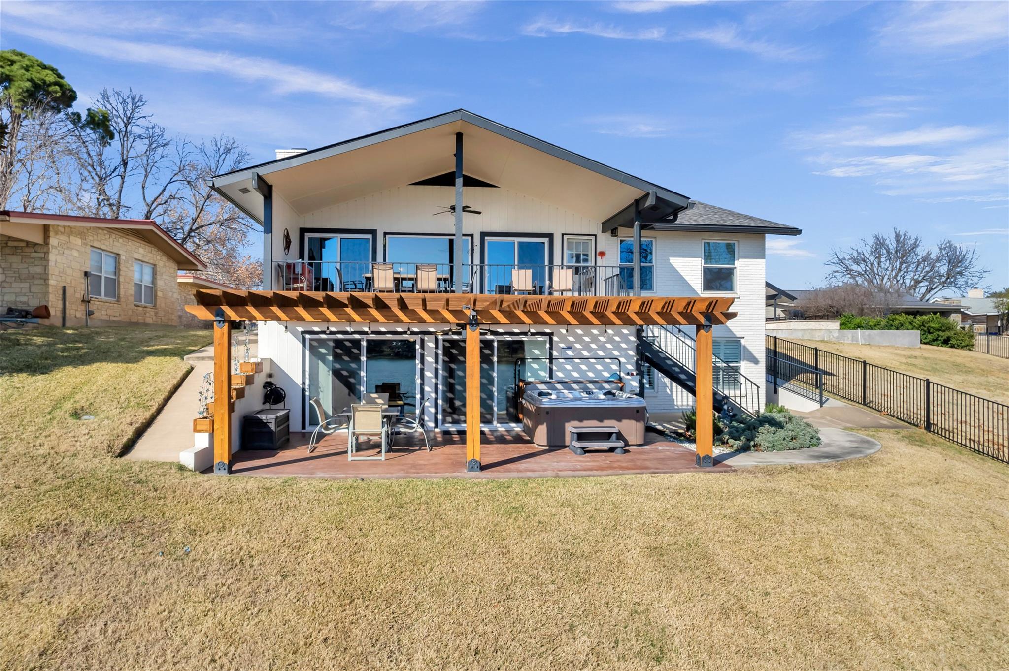 1846 Bluebonnet LN — photo 3