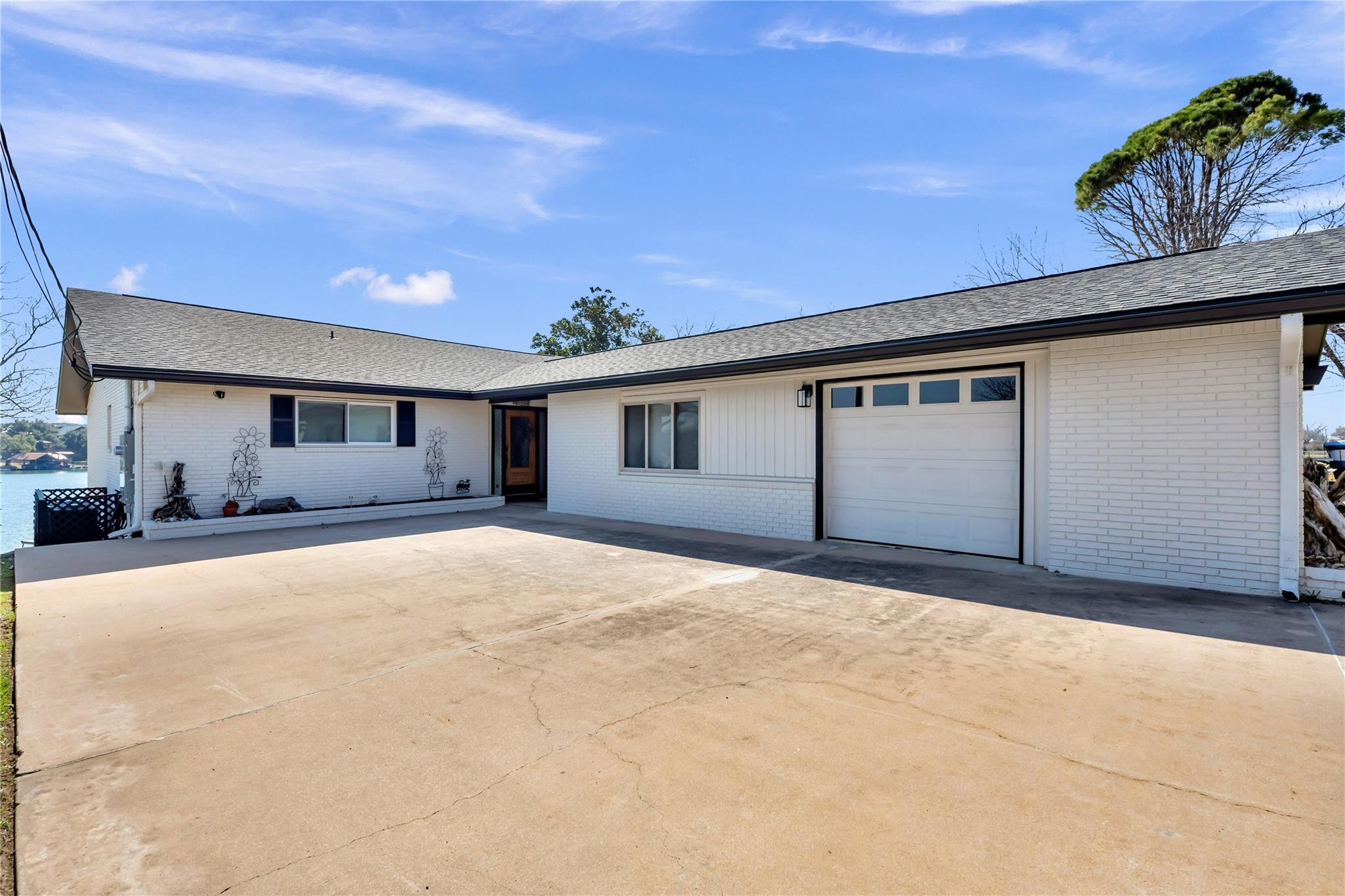 1846 Bluebonnet LN — photo 4