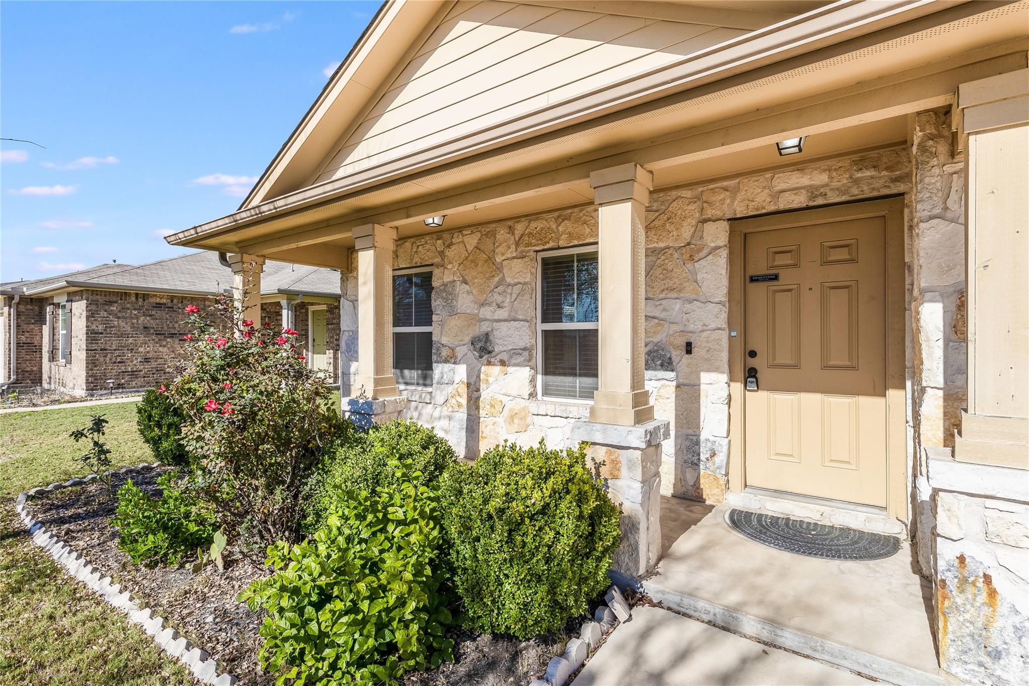704 Mitchell DR — photo 4