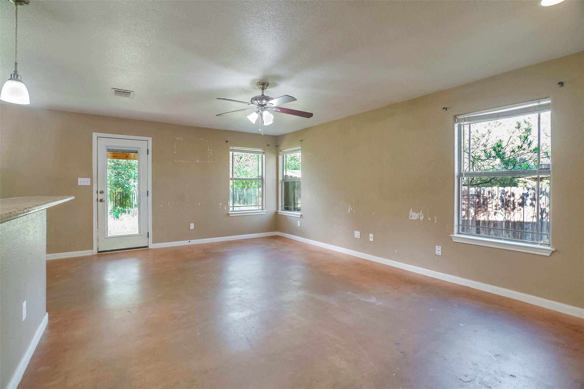 324 Kaanapali LN — photo 3