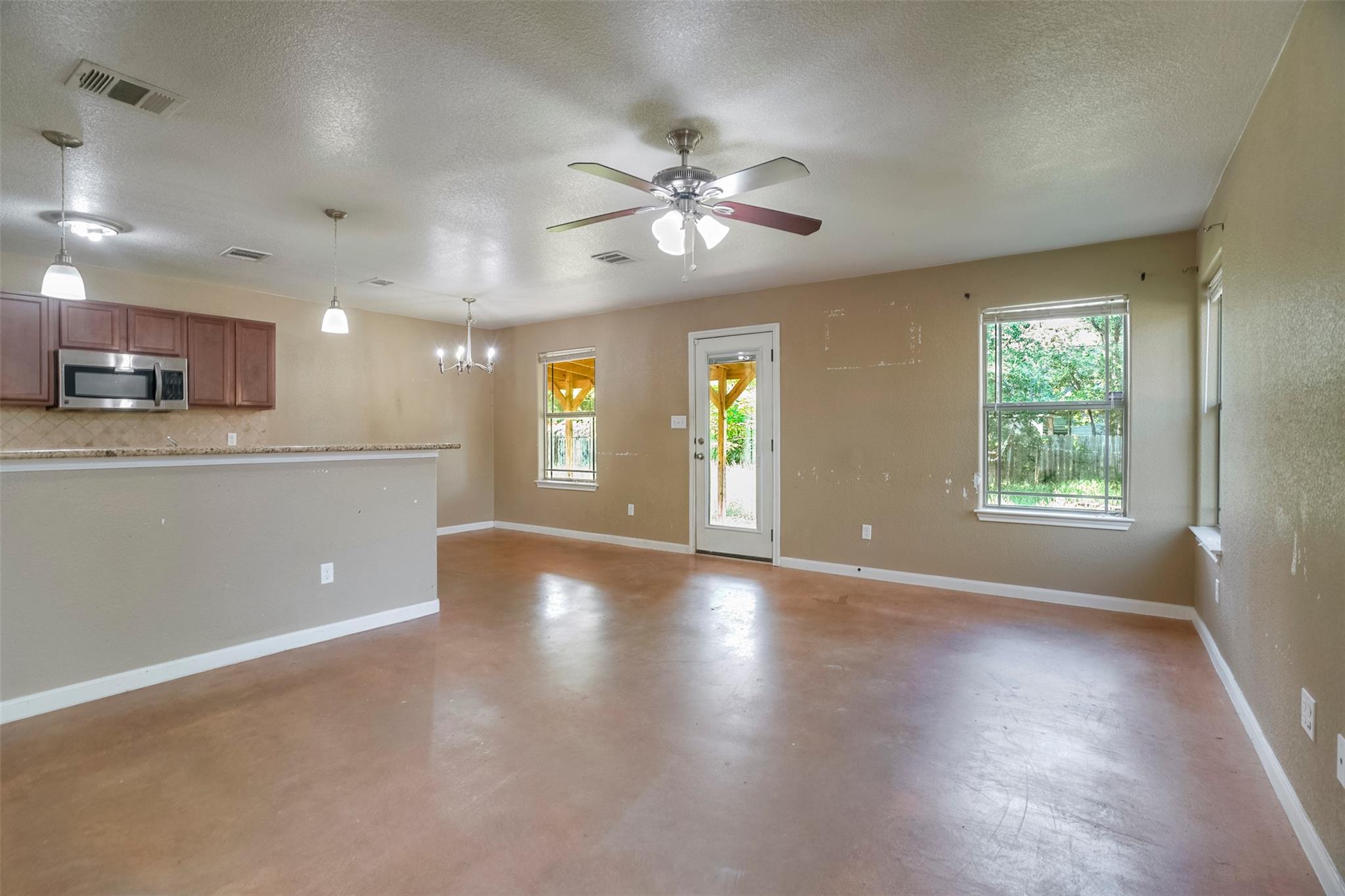 324 Kaanapali LN — photo 4