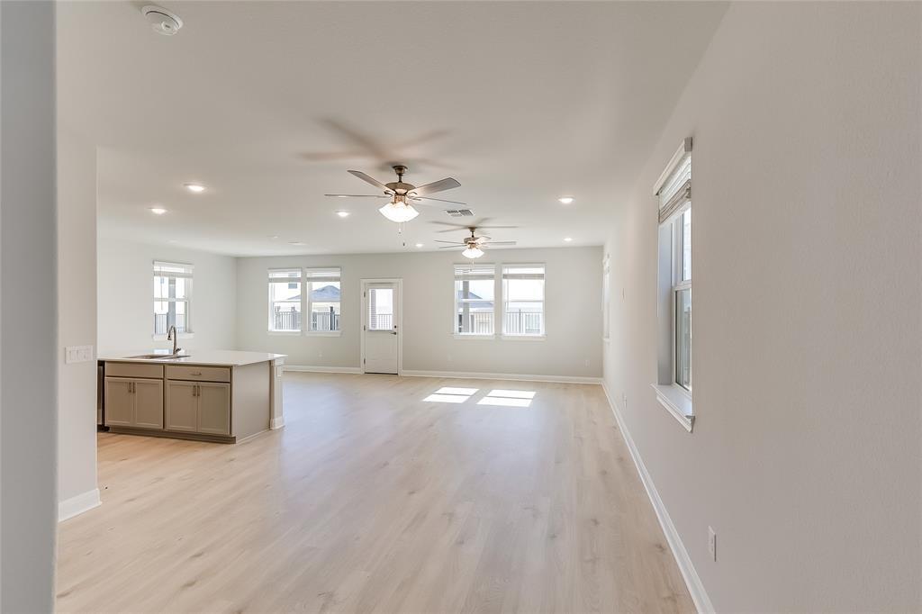 1005 Legend Milton Ln — photo 5