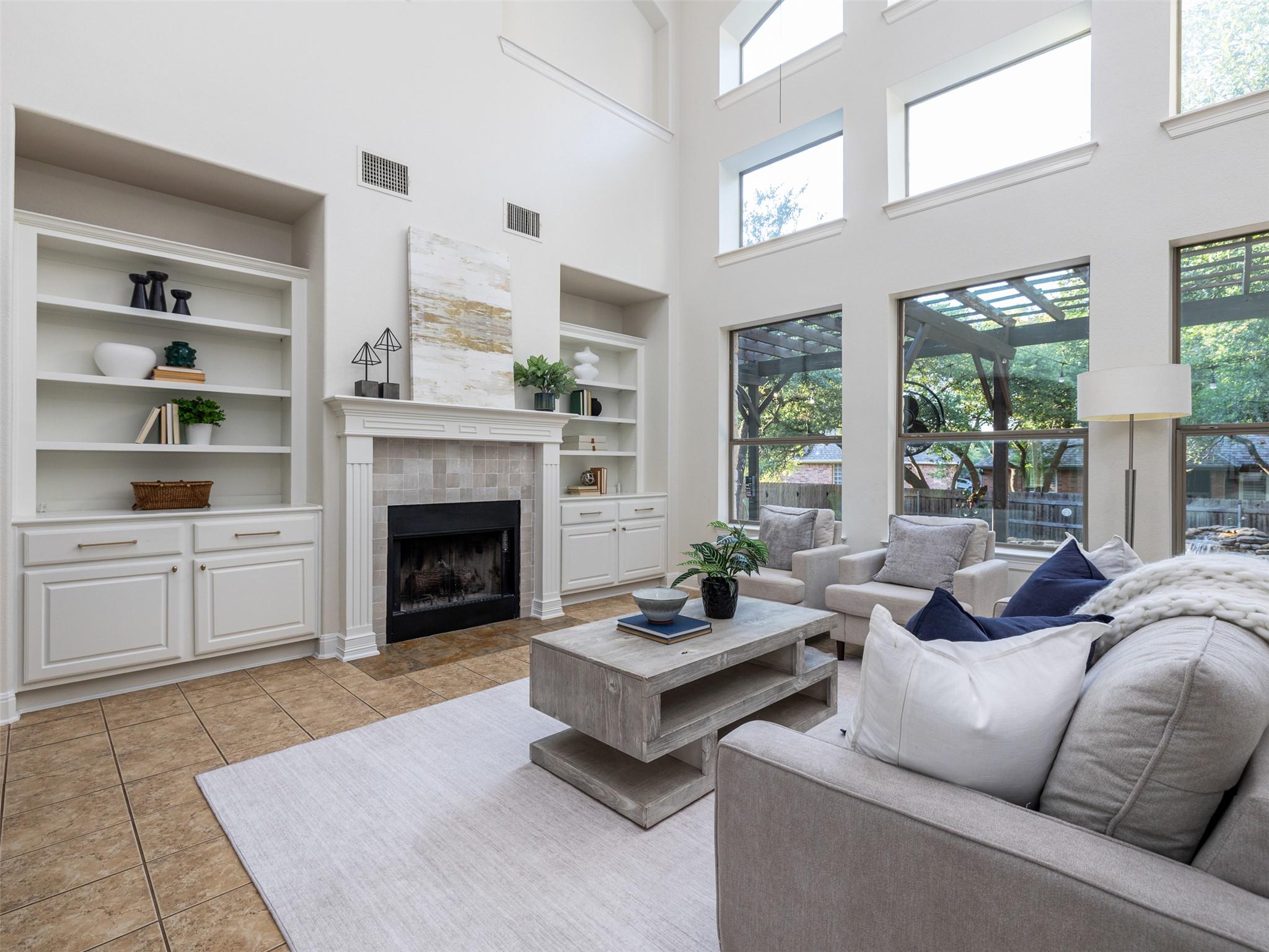 2709 Deep River CIR — photo 3