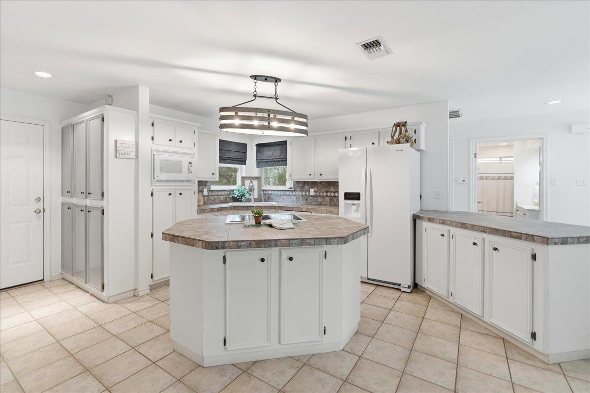 15 Spalding CIR — photo 4