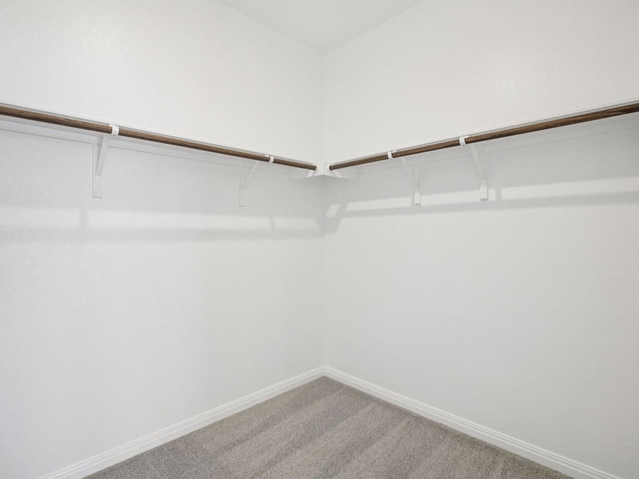 4917 Stockton LN — photo 3