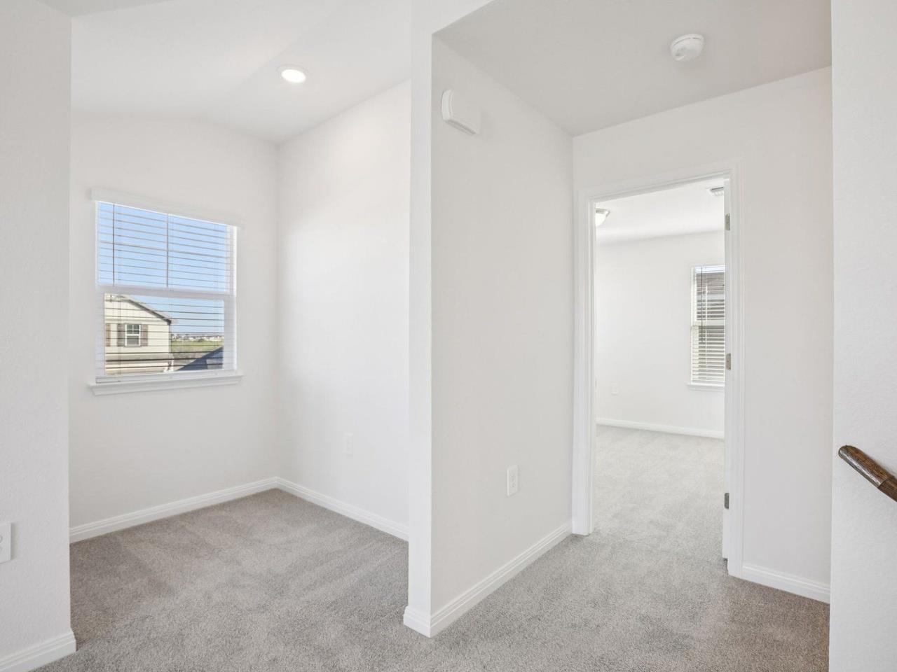 4917 Stockton LN — photo 4