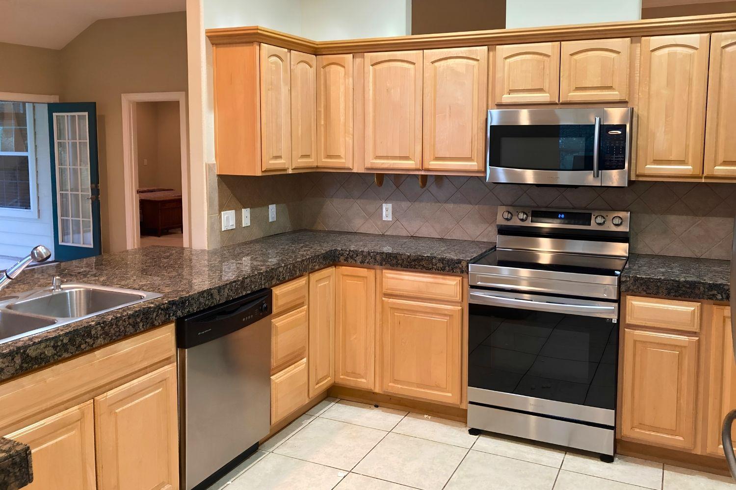 117 Keswick DR — photo 3