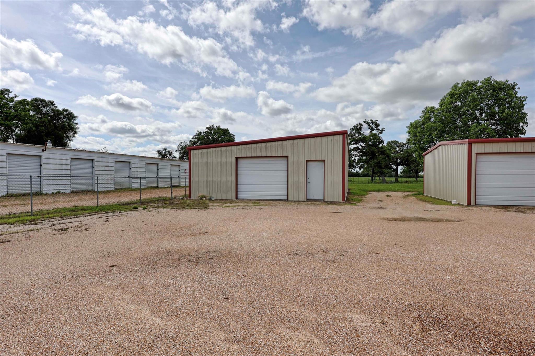 1410 US Highway 90A East — photo 3