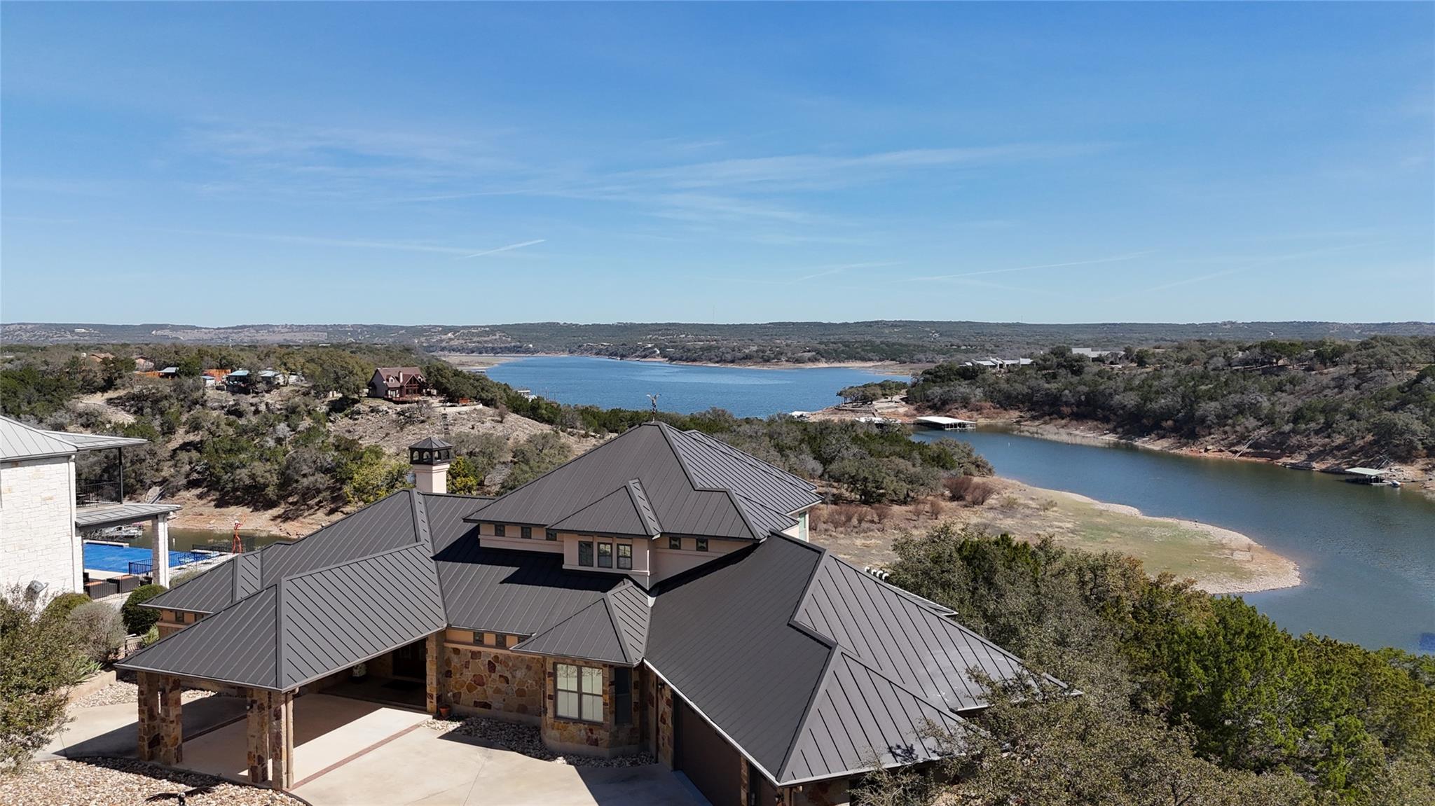 128 Carol CV — photo 3