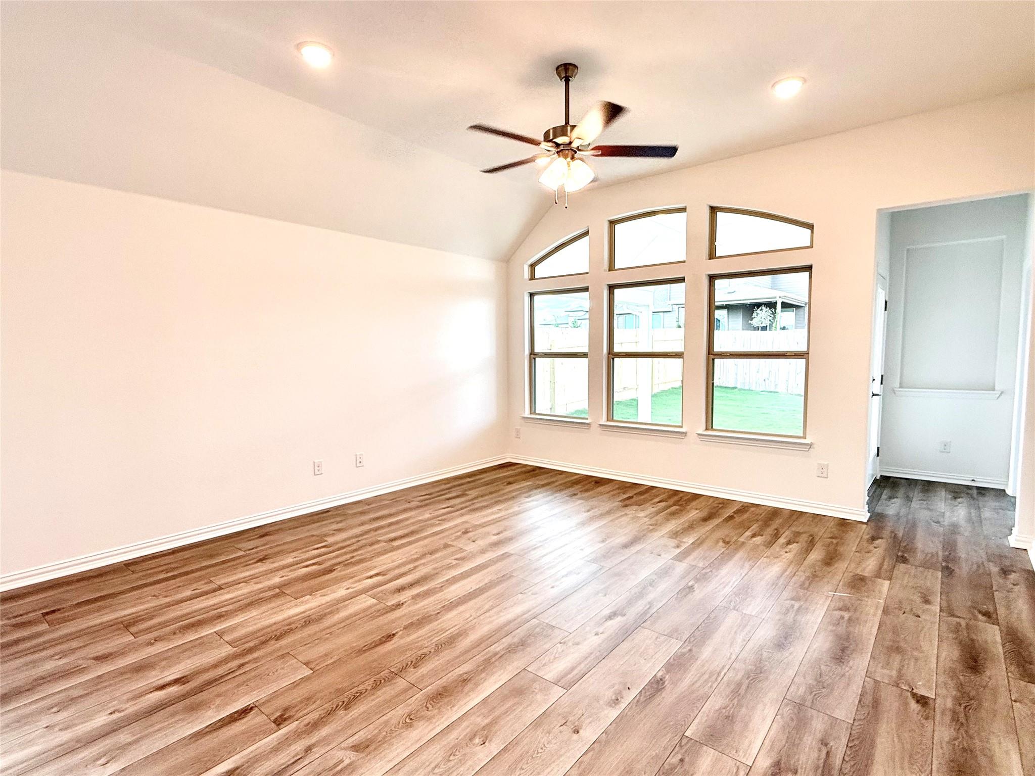 20424 Cassidy LN — photo 4