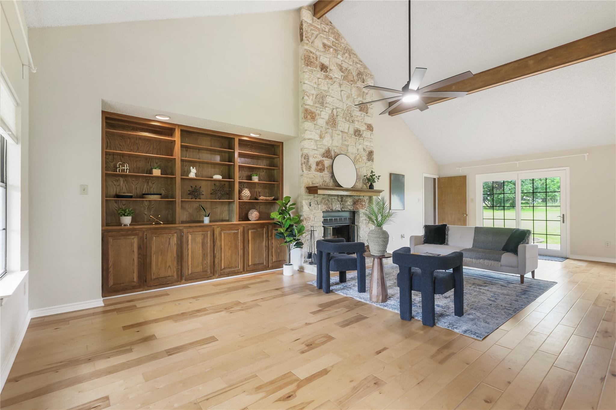 402 Post Oak LN — photo 4