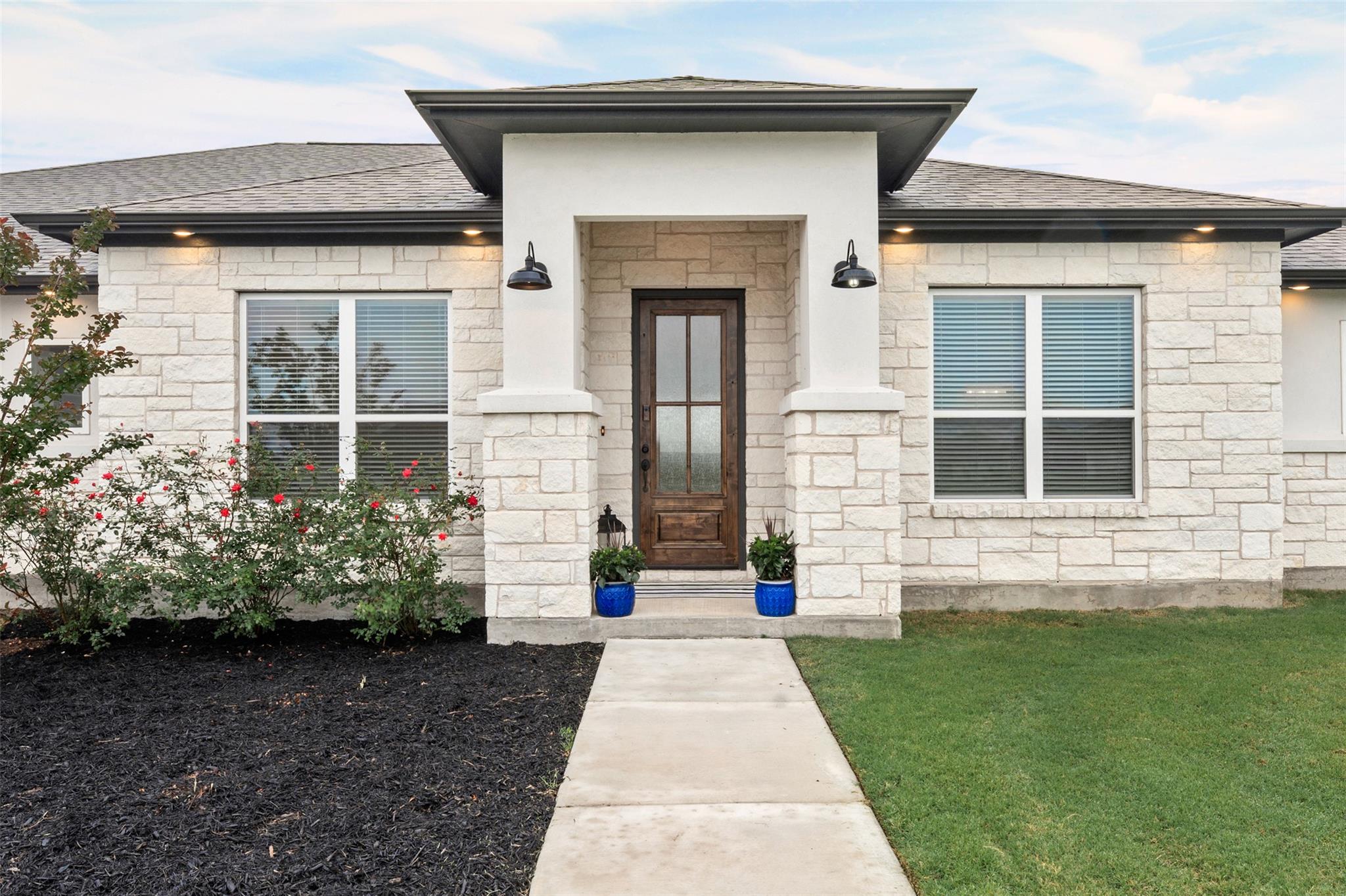 979 Inka RD — photo 3