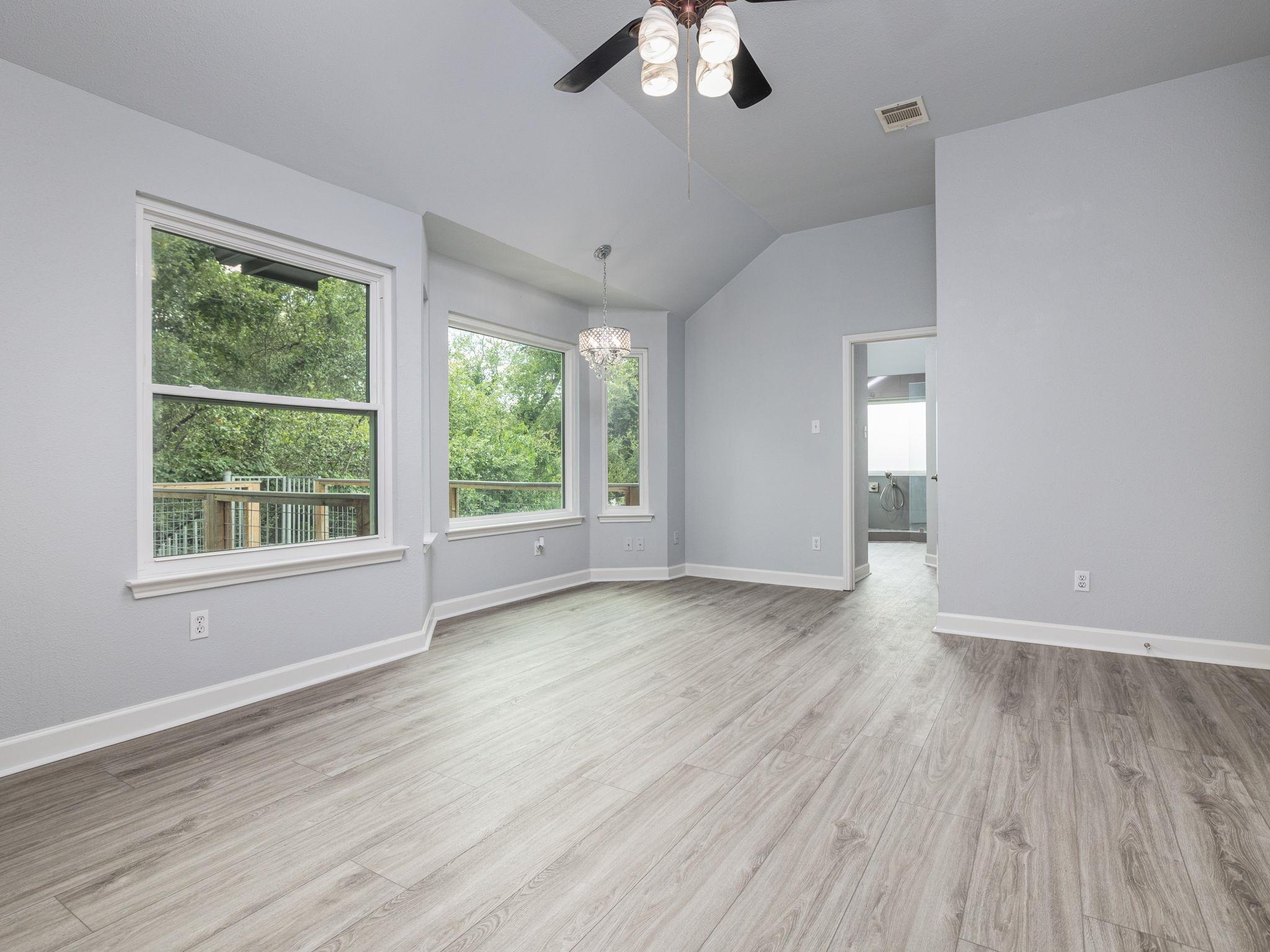 309 Kings Canyon DR — photo 3