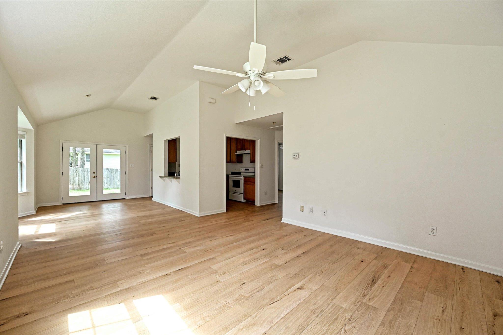 108 Mockingbird CIR — photo 4