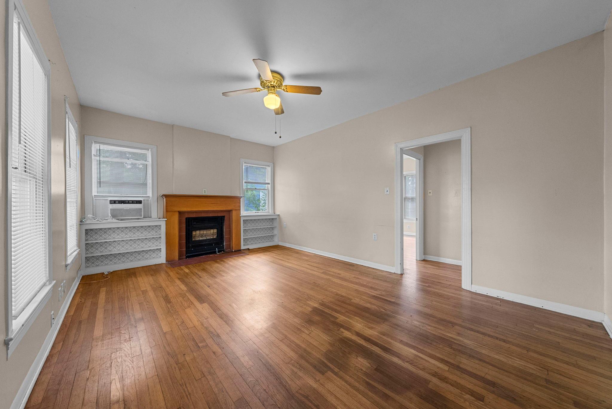 3108 Robinson Ave — photo 5